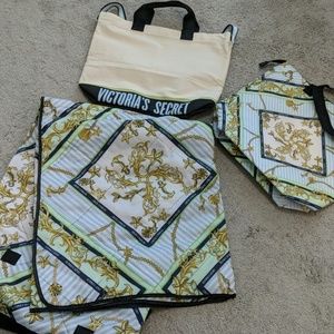 Victoria's Secret Picnic Set